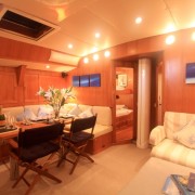 SY Pacific Wave Saloon & 32" Flatscreen